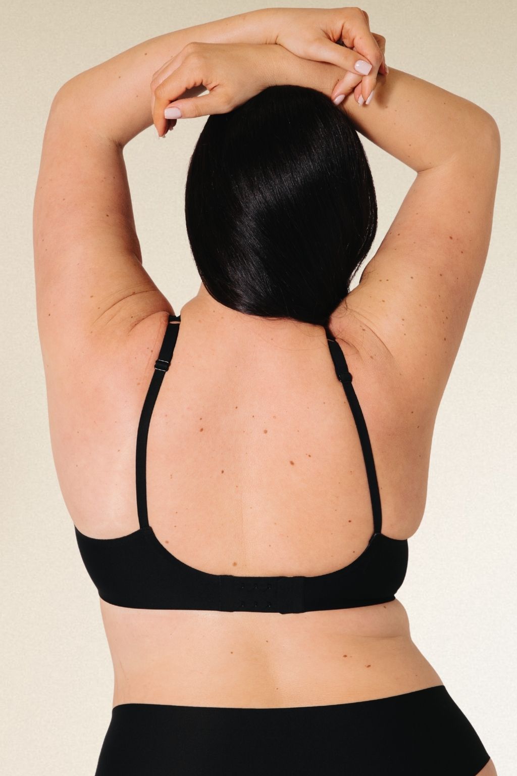 Lauren V-Neck Bra