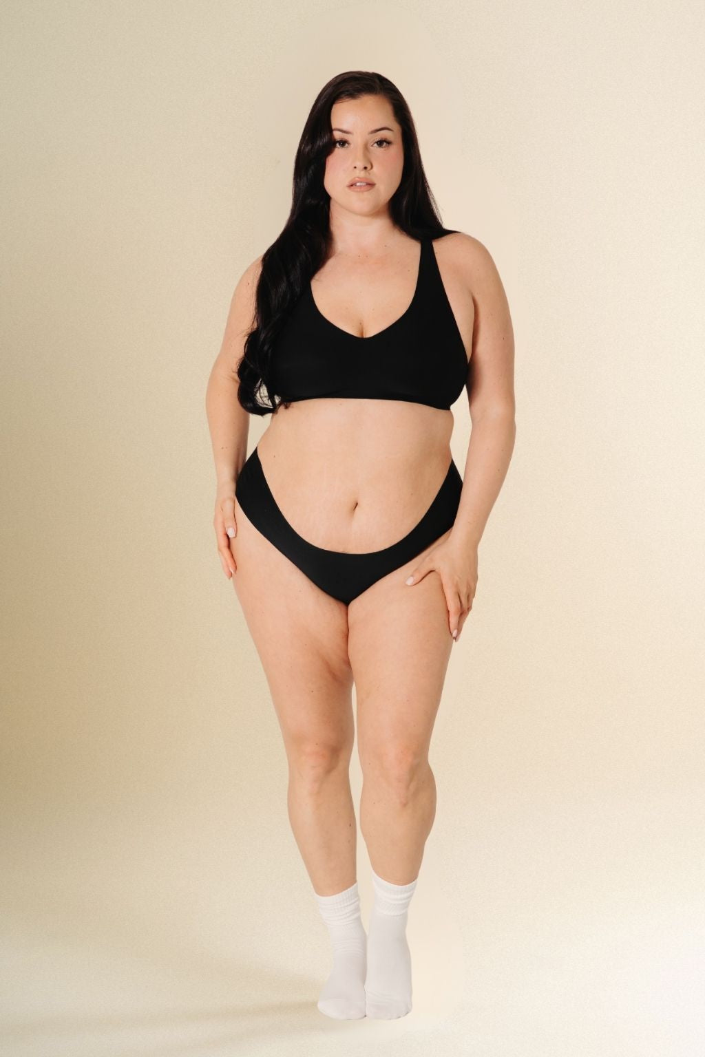 Lauren V-Neck Bra